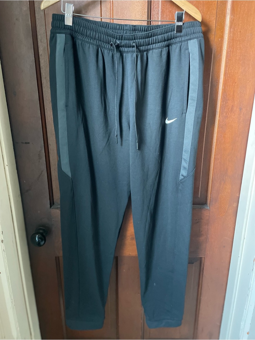 Nike Therma-fit men's extra large black athletic pants NWT